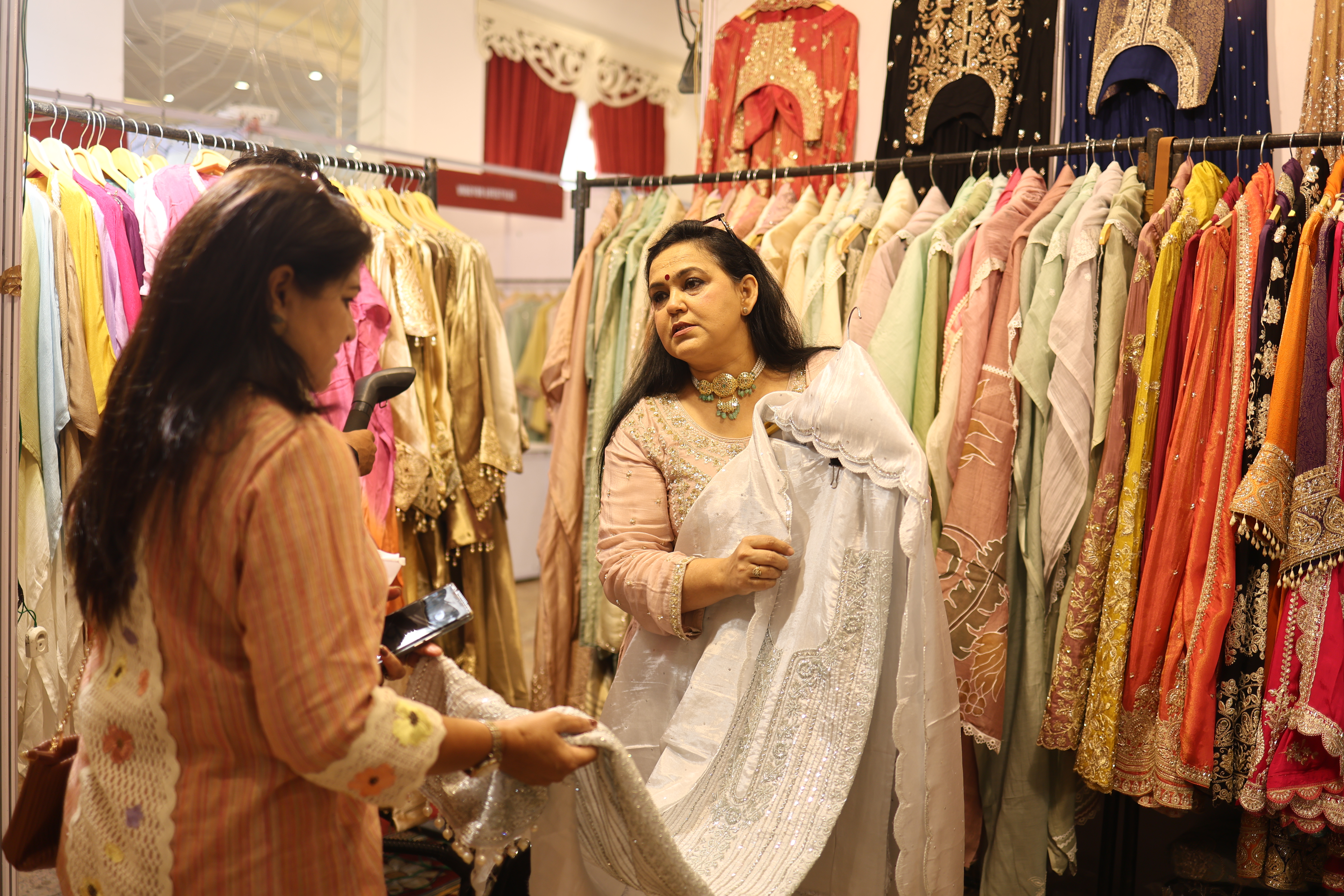 Glimpse of summer edit exhibition